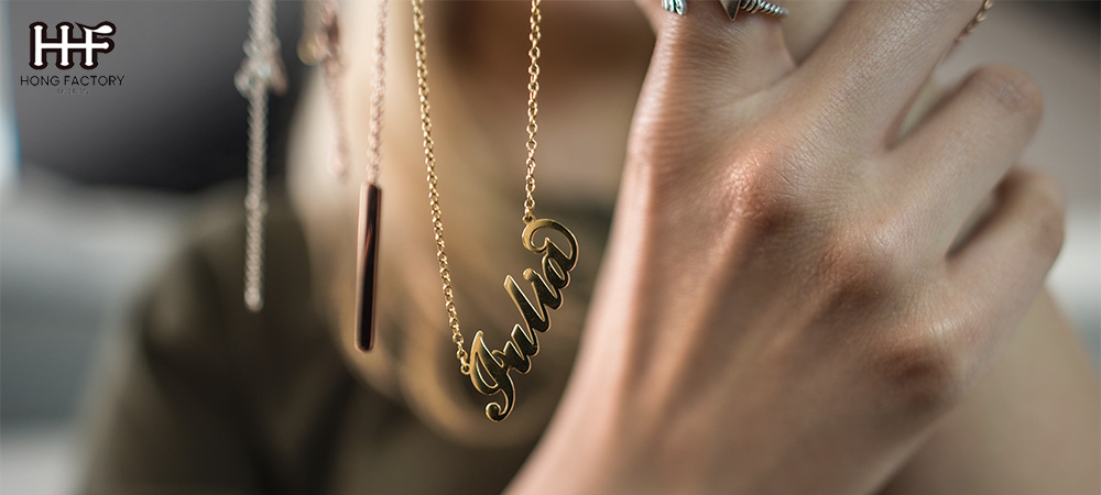 How Memorial Jewelry Can Help You Remember Those You've Lost